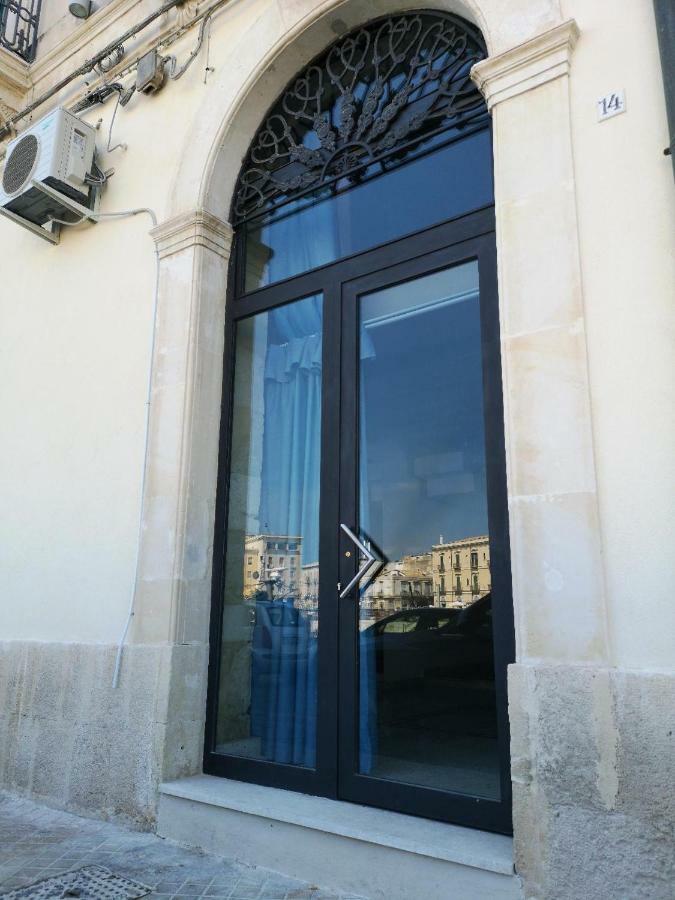 La Casa Sulla Darsena Daire Siraküza Dış mekan fotoğraf